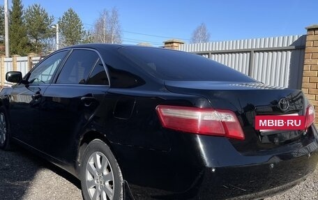 Toyota Camry, 2007 год, 870 000 рублей, 2 фотография