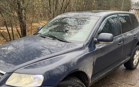 Volkswagen Touareg III, 2004 год, 570 000 рублей, 11 фотография