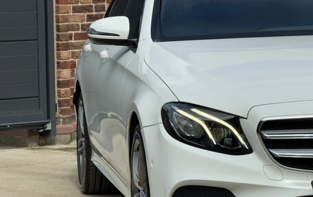 Mercedes-Benz E-Класс, 2019 год, 3 400 000 рублей, 7 фотография