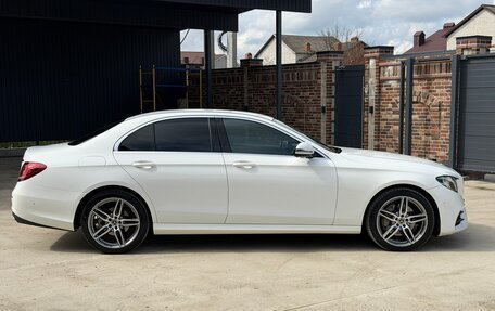 Mercedes-Benz E-Класс, 2019 год, 3 400 000 рублей, 9 фотография