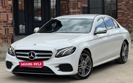 Mercedes-Benz E-Класс, 2019 год, 3 400 000 рублей, 3 фотография