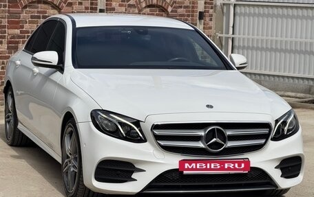 Mercedes-Benz E-Класс, 2019 год, 3 400 000 рублей, 5 фотография