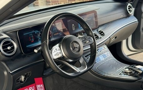 Mercedes-Benz E-Класс, 2019 год, 3 400 000 рублей, 20 фотография