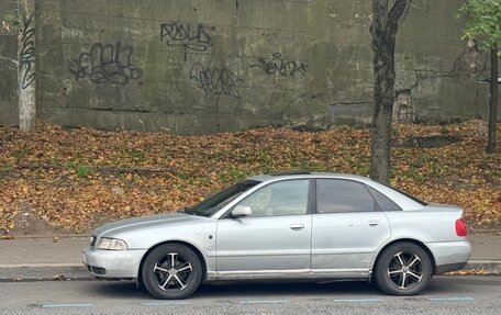 Audi A4, 1998 год, 320 000 рублей, 7 фотография