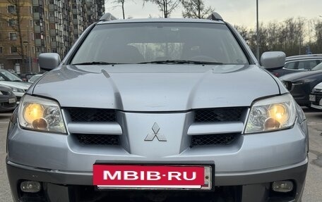 Mitsubishi Outlander III рестайлинг 3, 2005 год, 550 000 рублей, 2 фотография
