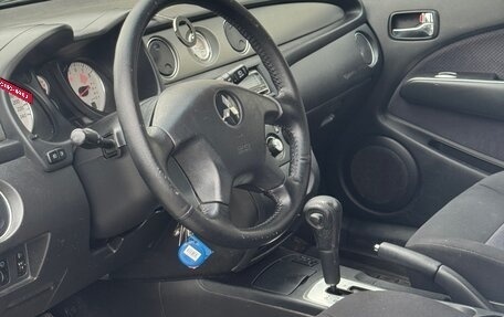 Mitsubishi Outlander III рестайлинг 3, 2005 год, 550 000 рублей, 7 фотография