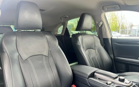 Lexus RX IV рестайлинг, 2018 год, 3 890 000 рублей, 12 фотография