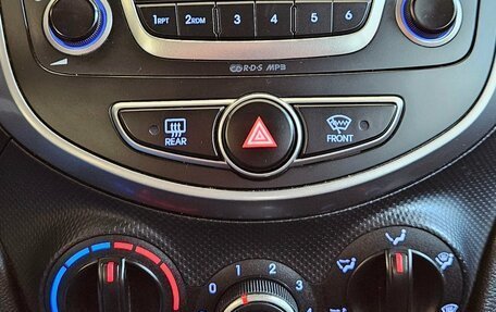 Hyundai Solaris II рестайлинг, 2014 год, 1 045 000 рублей, 14 фотография