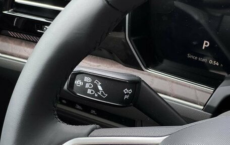 Volkswagen Touareg III, 2025 год, 7 990 000 рублей, 10 фотография