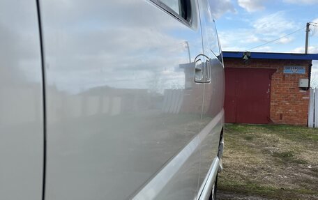 Nissan Elgrand I, 1998 год, 680 000 рублей, 10 фотография