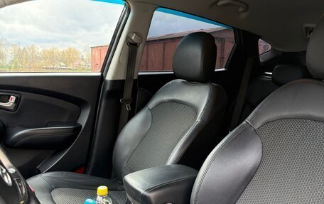 Hyundai ix35 I рестайлинг, 2012 год, 1 200 000 рублей, 18 фотография