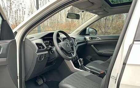 Volkswagen T-Cross I, 2022 год, 1 755 000 рублей, 10 фотография