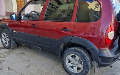 Chevrolet Niva I рестайлинг, 2013 год, 350 000 рублей, 3 фотография