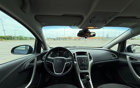 Opel Astra J, 2011 год, 700 000 рублей, 5 фотография