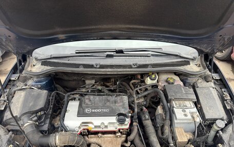 Opel Astra J, 2011 год, 700 000 рублей, 9 фотография