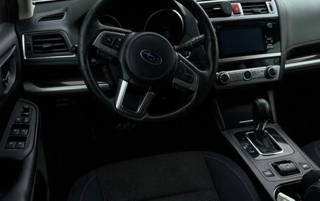 Subaru Outback IV рестайлинг, 2017 год, 2 400 000 рублей, 9 фотография