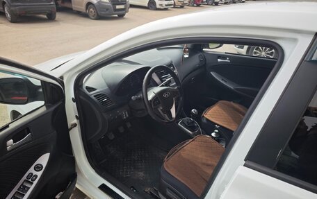 Hyundai Solaris II рестайлинг, 2014 год, 910 000 рублей, 8 фотография