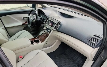 Toyota Venza I, 2010 год, 1 699 000 рублей, 10 фотография