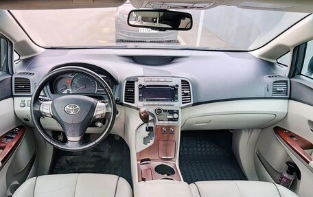 Toyota Venza I, 2010 год, 1 699 000 рублей, 14 фотография