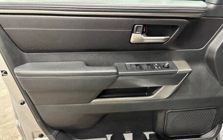 Toyota Tundra, 2025 год, 5 200 000 рублей, 9 фотография