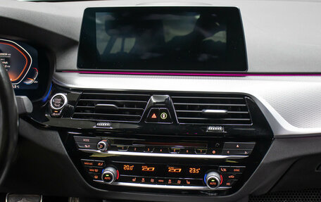 BMW 5 серия, 2019 год, 3 798 000 рублей, 14 фотография