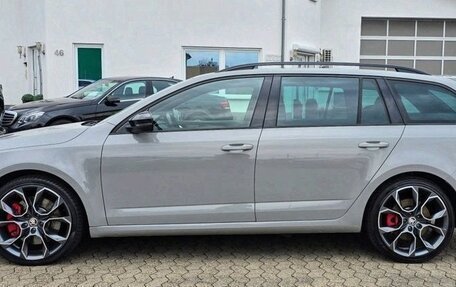 Skoda Octavia RS, 2019 год, 4 750 000 рублей, 5 фотография