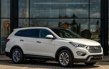 Hyundai Santa Fe III рестайлинг, 2015 год, 1 995 000 рублей, 3 фотография