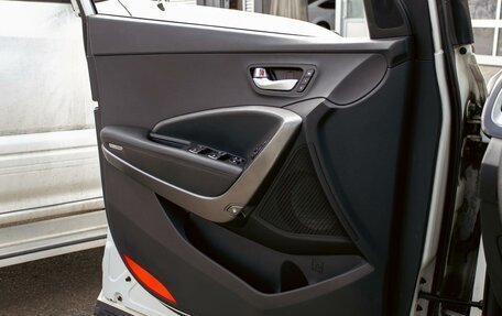 Hyundai Santa Fe III рестайлинг, 2015 год, 1 995 000 рублей, 12 фотография