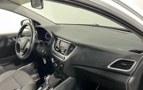 Hyundai Solaris II рестайлинг, 2018 год, 1 220 000 рублей, 9 фотография