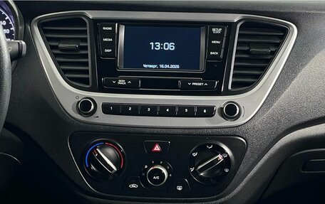 Hyundai Solaris II рестайлинг, 2018 год, 1 220 000 рублей, 11 фотография