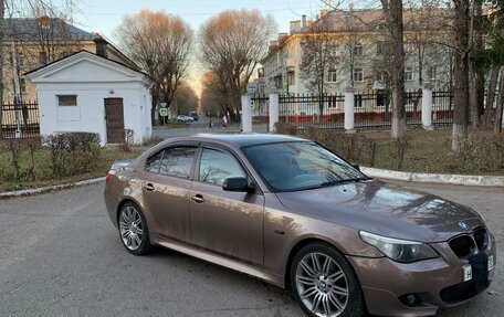 BMW 5 серия, 2004 год, 950 000 рублей, 5 фотография