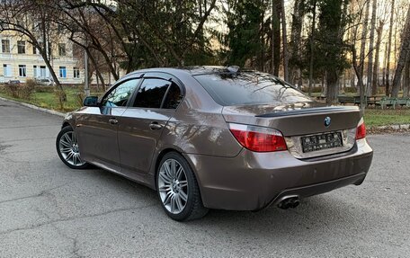 BMW 5 серия, 2004 год, 950 000 рублей, 3 фотография