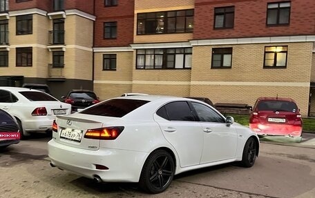 Lexus IS II рестайлинг 2, 2008 год, 1 000 000 рублей, 2 фотография