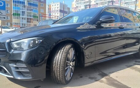 Mercedes-Benz E-Класс, 2021 год, 5 999 999 рублей, 5 фотография
