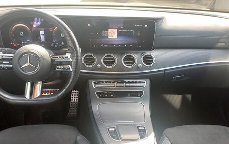 Mercedes-Benz E-Класс, 2021 год, 5 999 999 рублей, 8 фотография