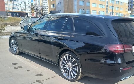 Mercedes-Benz E-Класс, 2021 год, 5 999 999 рублей, 13 фотография