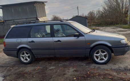 Volkswagen Passat B4, 1994 год, 415 000 рублей, 2 фотография