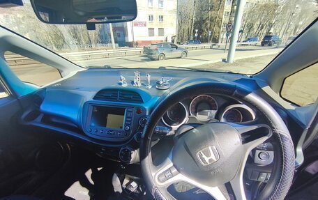Honda Fit III, 2009 год, 650 000 рублей, 10 фотография