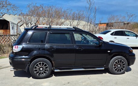 Mitsubishi Outlander III рестайлинг 3, 2003 год, 800 000 рублей, 8 фотография