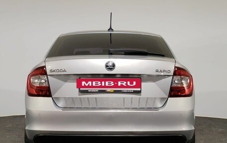 Skoda Rapid I, 2017 год, 899 000 рублей, 6 фотография