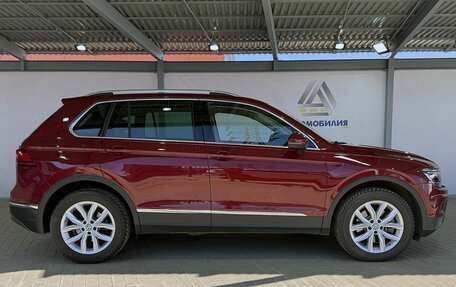 Volkswagen Tiguan II, 2017 год, 2 599 000 рублей, 6 фотография