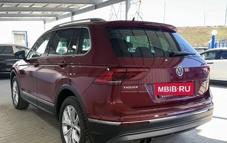 Volkswagen Tiguan II, 2017 год, 2 599 000 рублей, 3 фотография