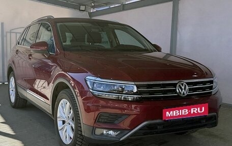 Volkswagen Tiguan II, 2017 год, 2 599 000 рублей, 7 фотография
