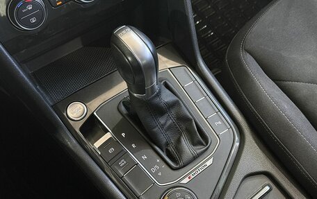 Volkswagen Tiguan II, 2017 год, 2 599 000 рублей, 14 фотография