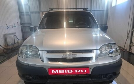 Chevrolet Niva I рестайлинг, 2009 год, 430 000 рублей, 3 фотография