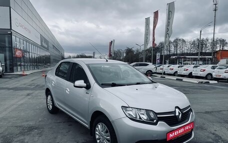 Renault Logan II, 2016 год, 990 000 рублей, 2 фотография
