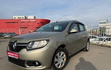 Renault Sandero II рестайлинг, 2016 год, 920 000 рублей, 1 фотография