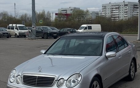 Mercedes-Benz E-Класс, 2002 год, 780 000 рублей, 1 фотография