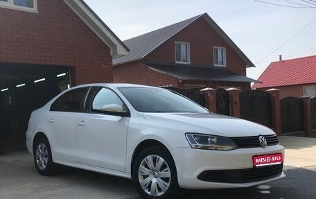 Volkswagen Jetta VI, 2014 год, 1 399 999 рублей, 1 фотография