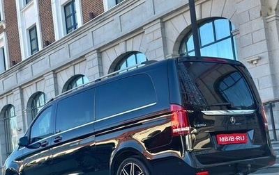 Mercedes-Benz V-Класс, 2017 год, 3 500 000 рублей, 1 фотография